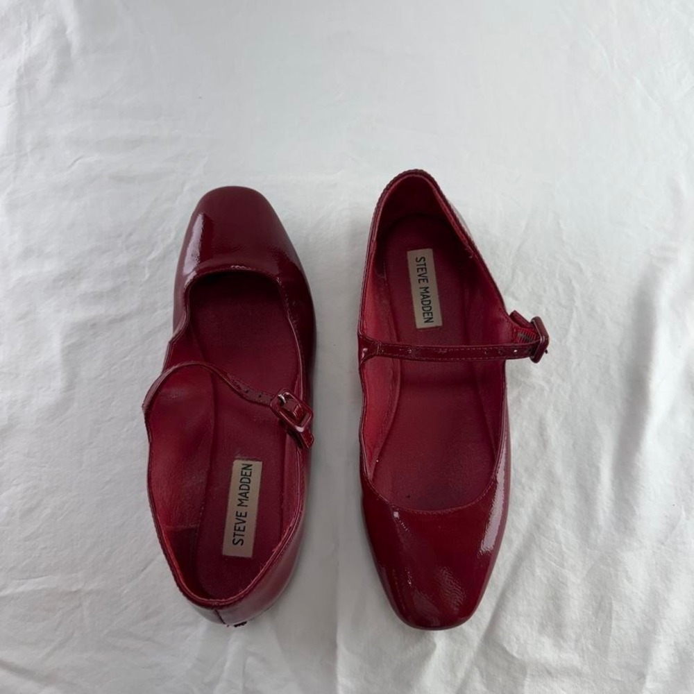 Steve Madden Caddie Red Patent Mary Jane Square Toe Buckle Strap Size 7.5M